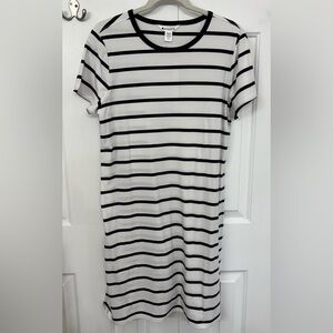 Athleta Essential Tee Dress, Size Medium, New with tags